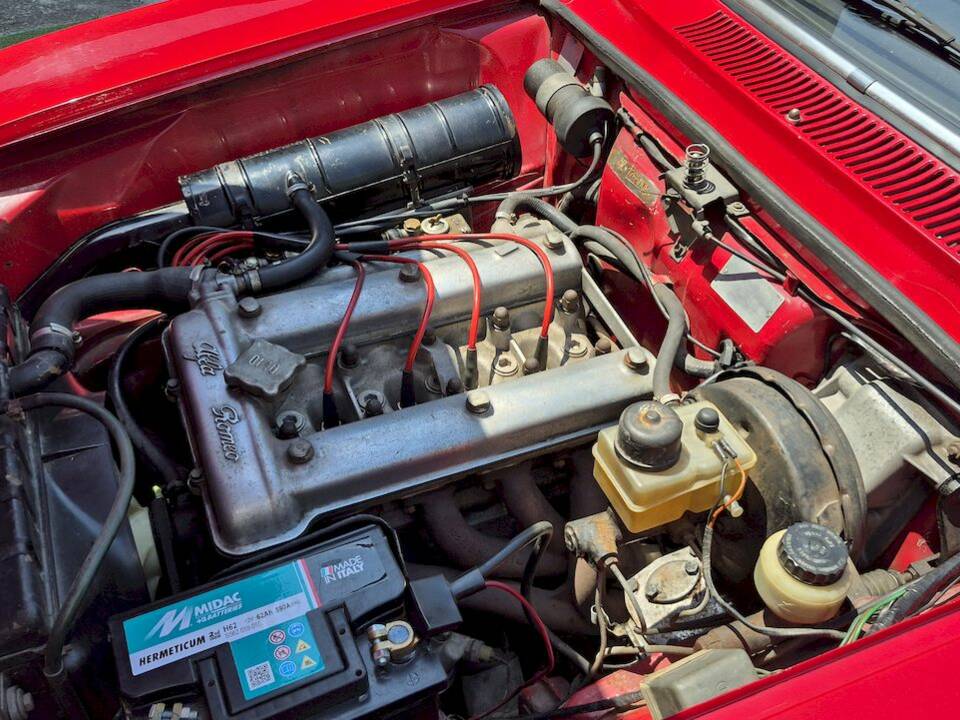 Afbeelding 51/63 van Alfa Romeo Giulia GT 1300 Junior (1971)