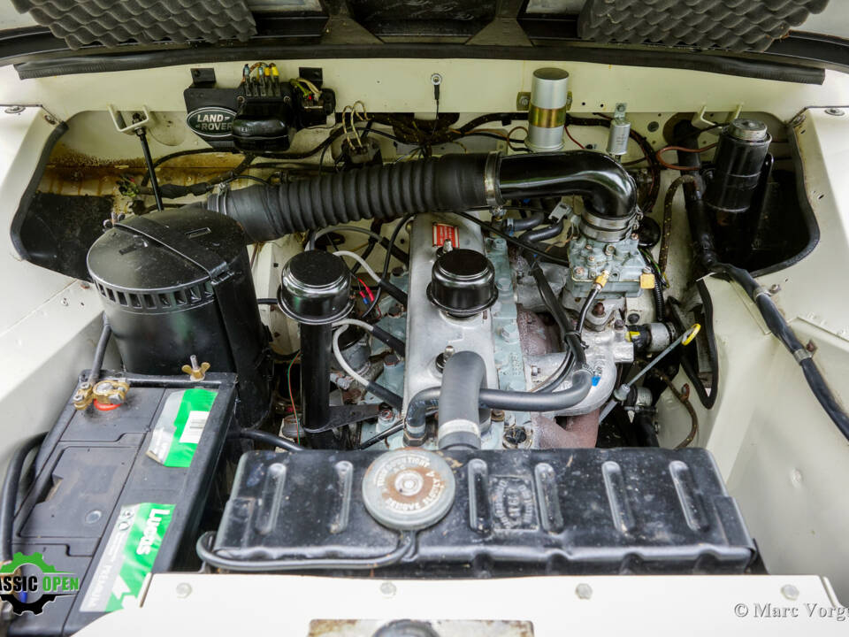 Image 23/55 of Land Rover 88 (1958)