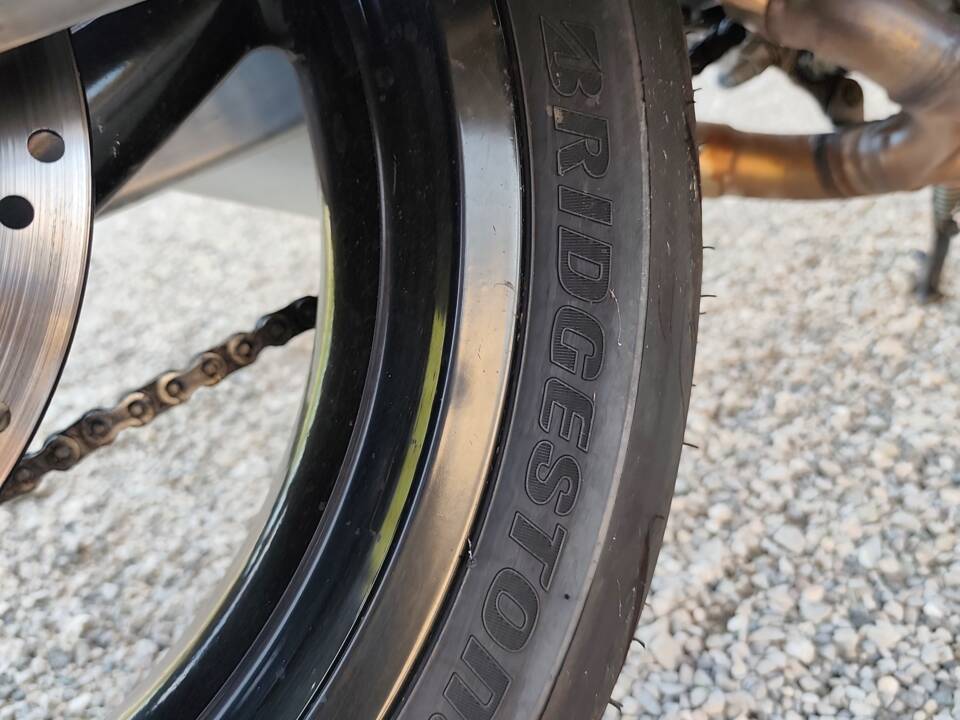 Immagine 14/50 di Ducati Monster 600 (2001)