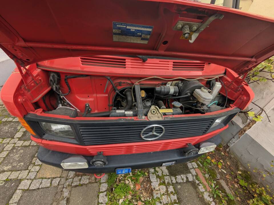 Immagine 19/27 di Mercedes-Benz T1 310 (1993)
