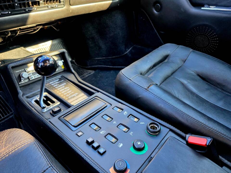 Bild 20/26 von Ferrari Mondial Quattrovalvole (1984)