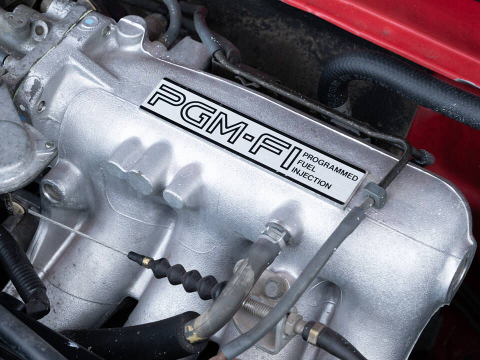 Image 75/80 of Honda CRX (1991)