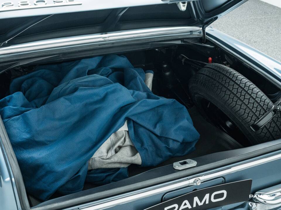 Bild 23/31 von Mercedes-Benz 280 SE 3,5 (1971)