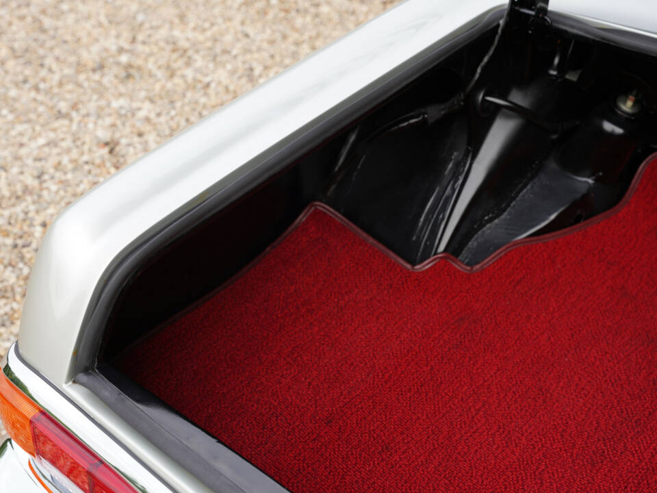 Image 25/50 of Mercedes-Benz 280 SL (1969)