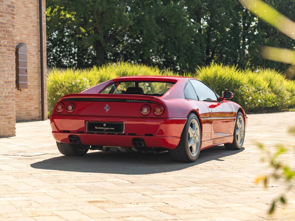 Afbeelding 7/50 van Ferrari F 355 Berlinetta (1998)