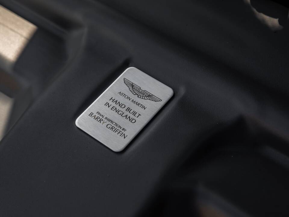 Image 51/59 of Aston Martin DBS (2012)