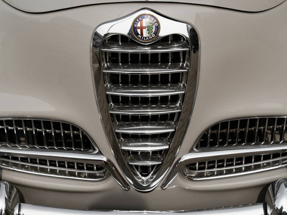 Image 29/54 de Alfa Romeo 1900 TI Super Berlina (1955)