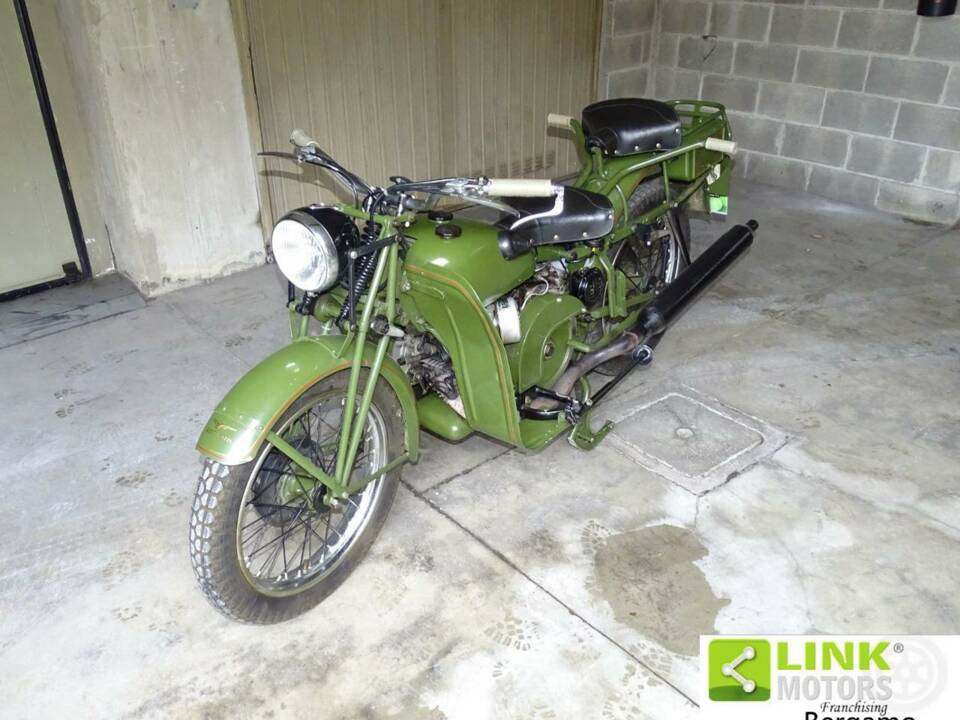 Image 2/10 of Moto Guzzi DUMMY (1981)