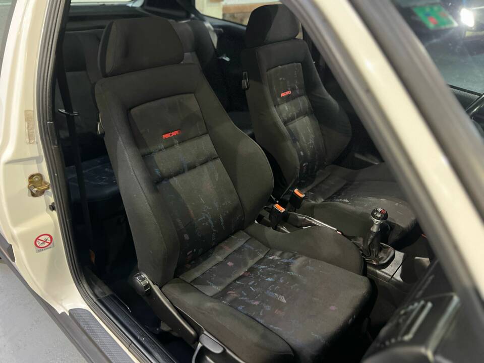 Image 29/50 de Volkswagen Golf III 2.0 16V GTI (1997)