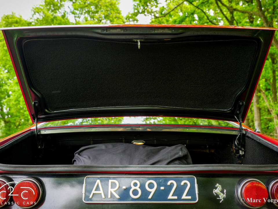 Image 69/80 of Ferrari 365 GTC&#x2F;4 (1972)