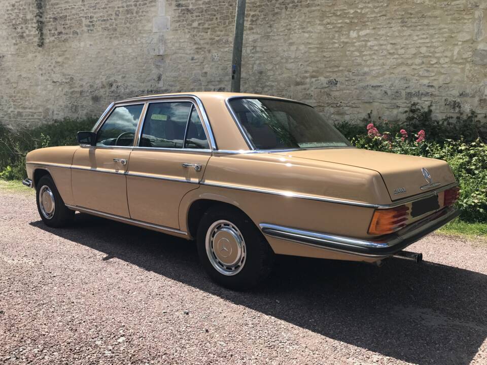 Image 3/10 of Mercedes-Benz 280 (1975)