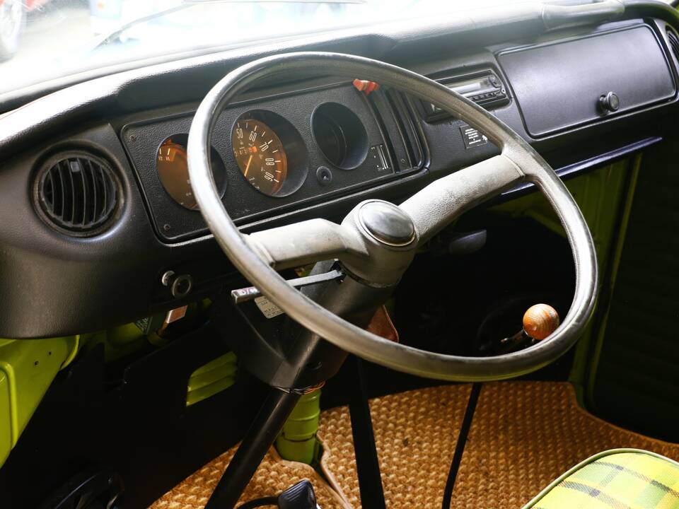 Afbeelding 17/25 van Volkswagen T2b Camper (1979)