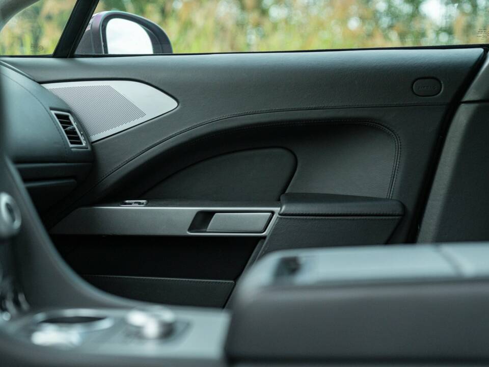 Bild 30/50 von Aston Martin Rapide (2010)