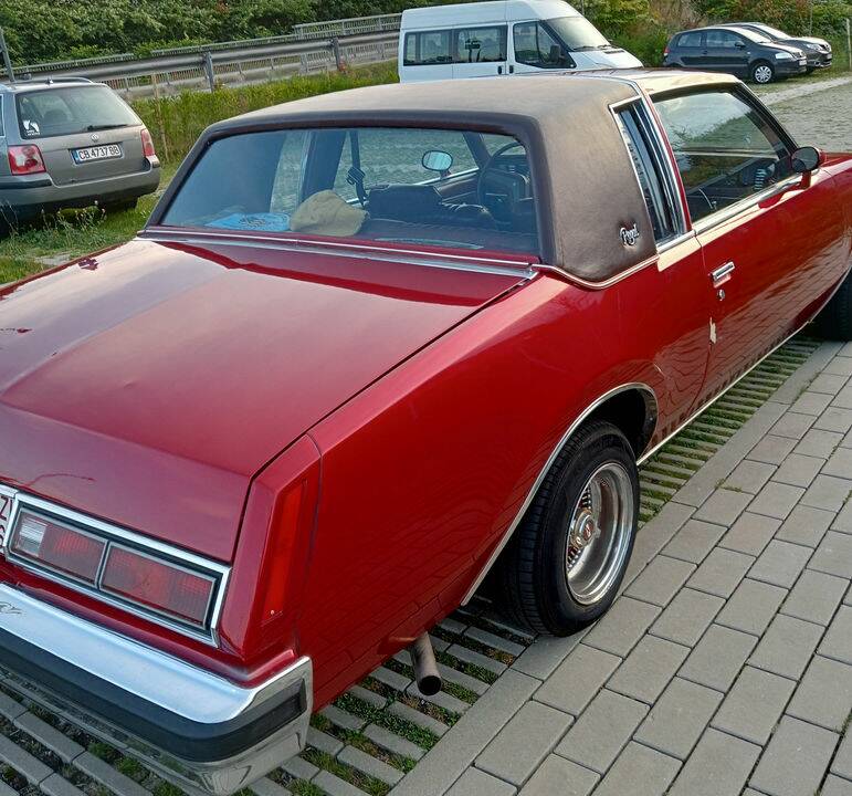 Image 8/8 de Buick Limited 4.9 L (1979)