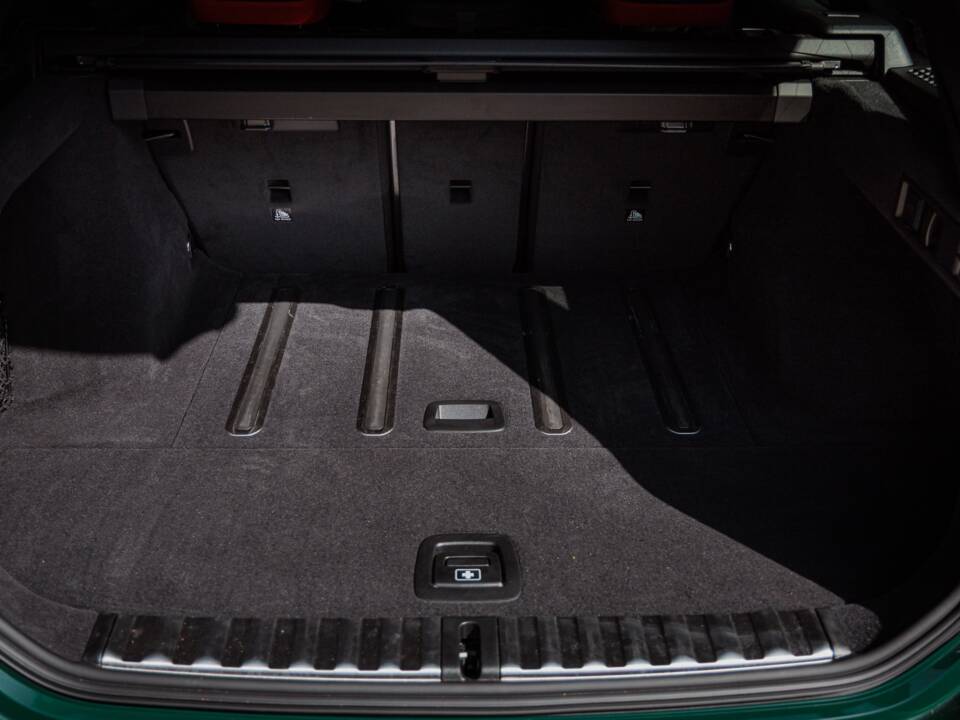 Imagen 50/50 de BMW M3 Competition Touring xDrive (2025)