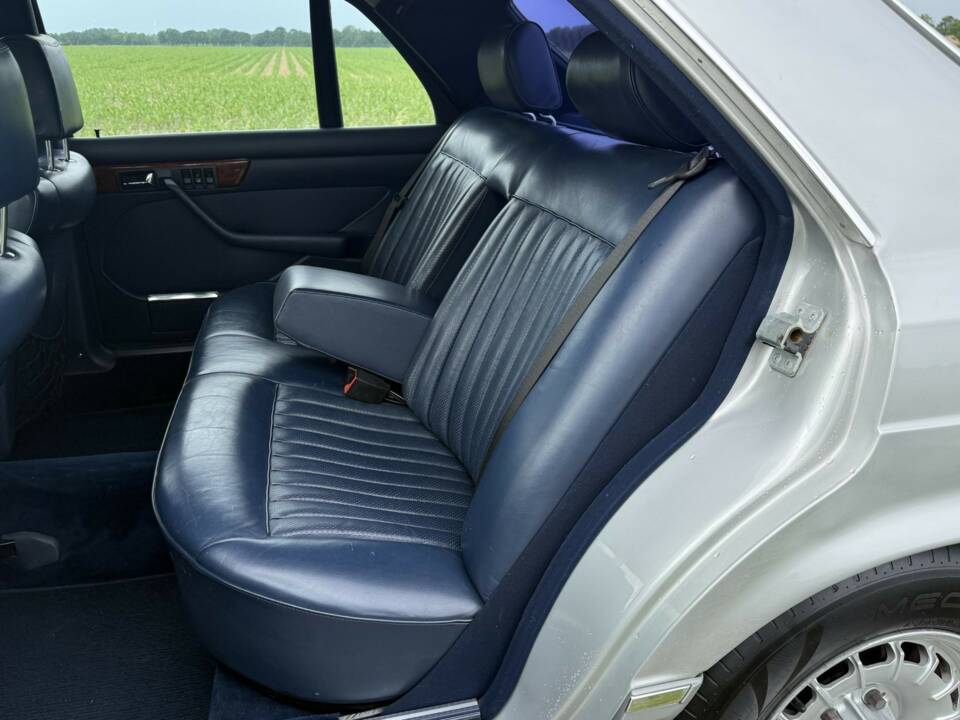 Bild 15/25 von Mercedes-Benz 500 SEL (1985)