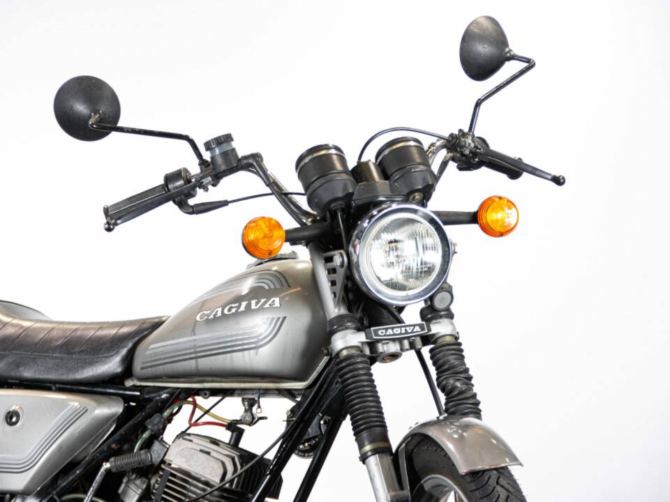 Bild 29/50 von Cagiva SST 125 (1982)