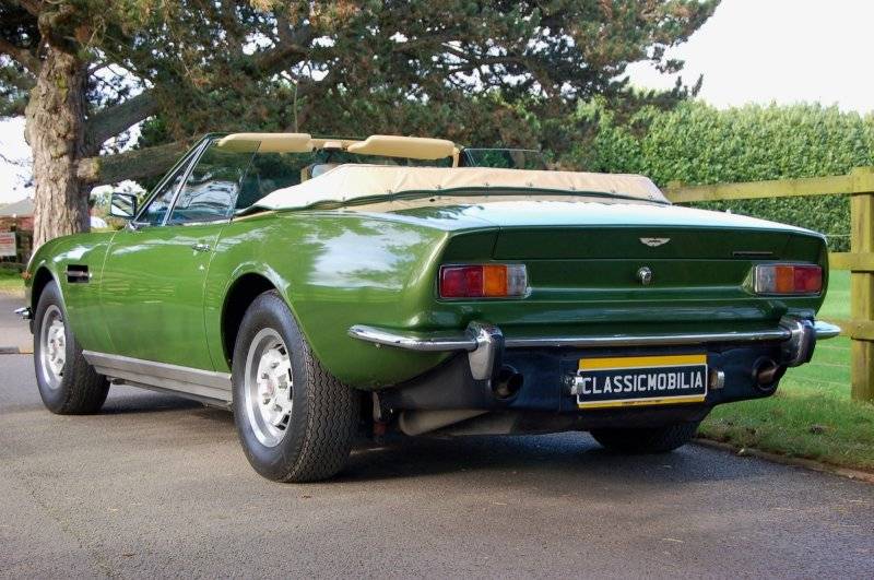 Image 11/33 of Aston Martin V8 Volante (1981)