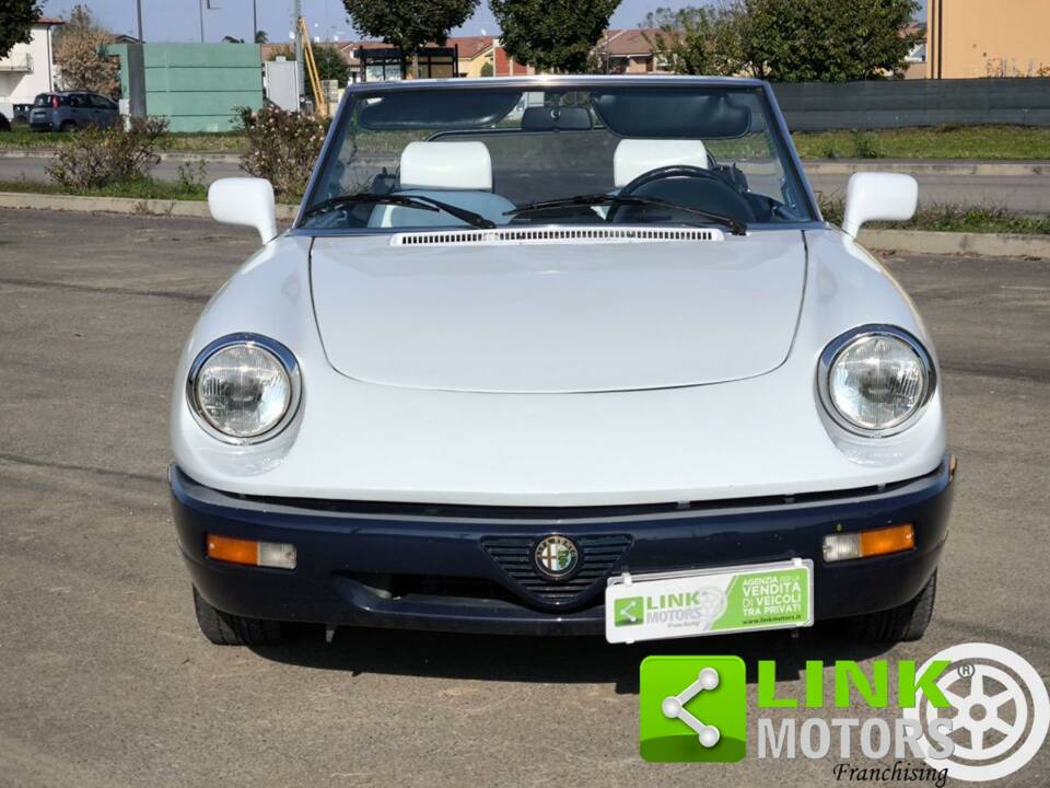 Immagine 7/10 di Alfa Romeo 2.0 Spider (1991)