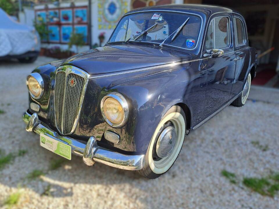 Image 11/42 of Lancia Appia C10 (1958)