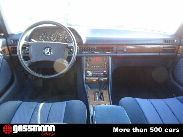 Image 9/15 de Mercedes-Benz 300 SE (1989)