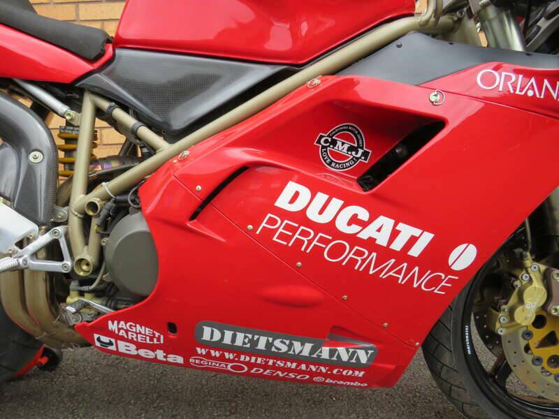 Immagine 3/50 di Ducati 916 R (2000)