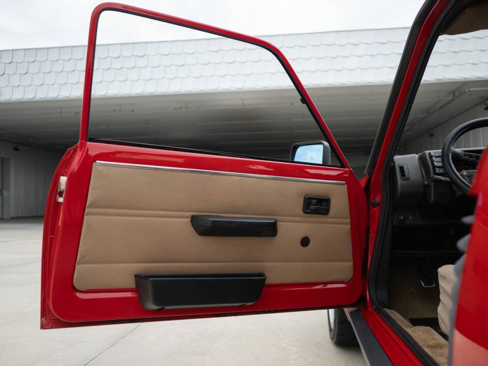 Imagen 57/84 de Renault R 5 Turbo 2 (1984)