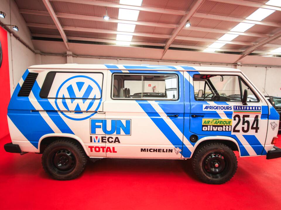 Bild 6/17 von Volkswagen T3 Bus 1.9 (1989)