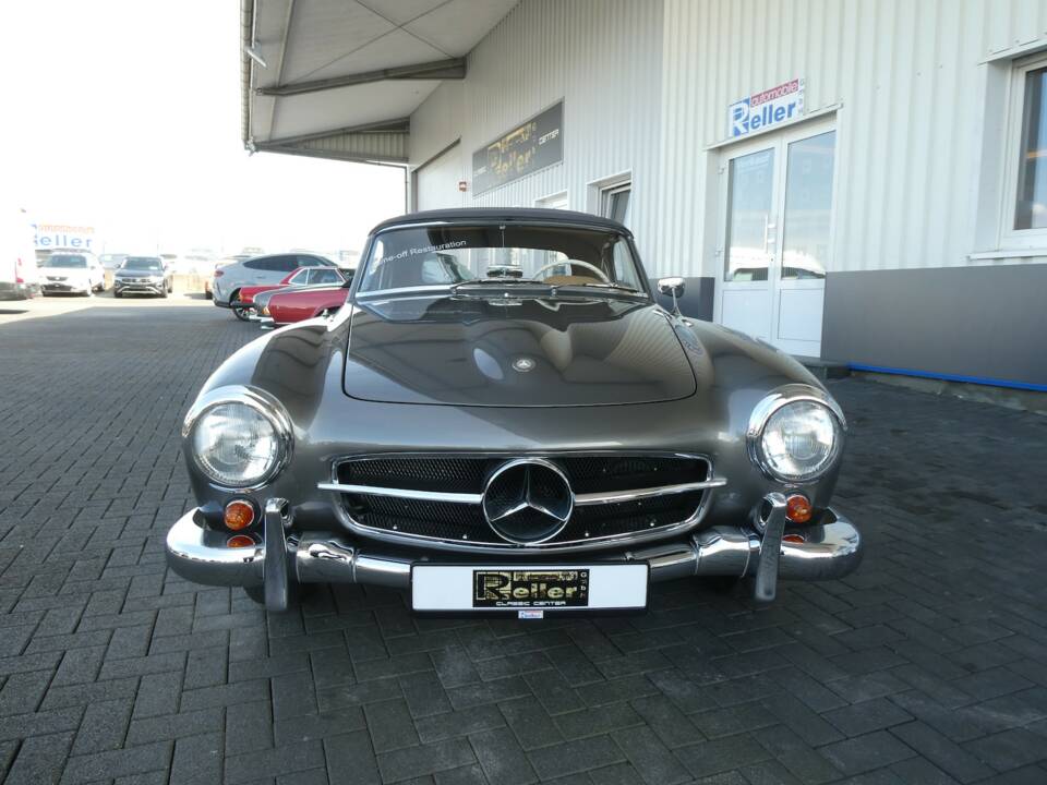 Image 2/30 de Mercedes-Benz 190 SL (1961)