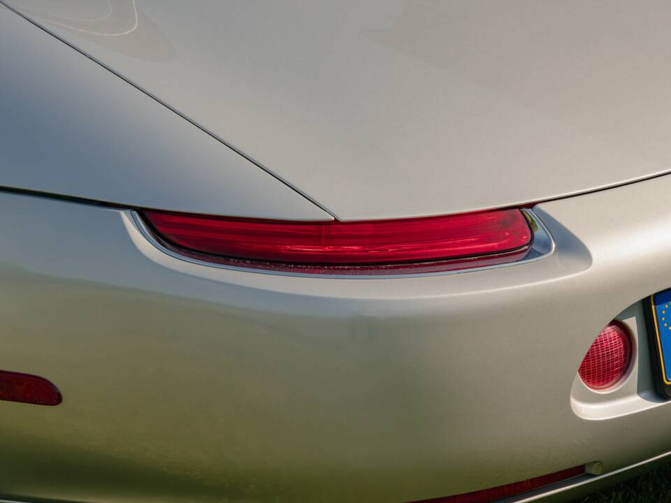Image 70/185 of BMW Z8 (2001)