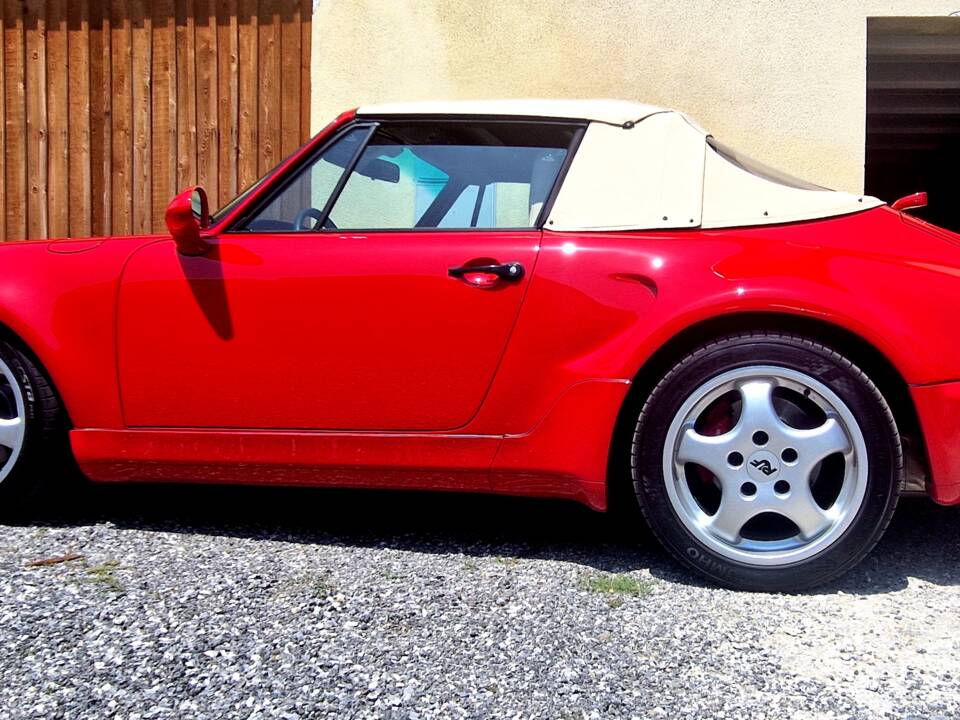 Image 4/9 of Porsche 911 Carrera 2 (1992)