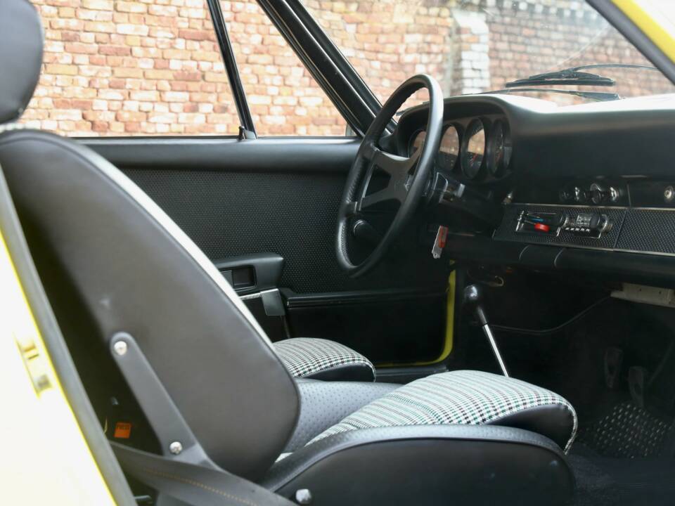 Bild 34/50 von Porsche 911 2.2 S (1971)