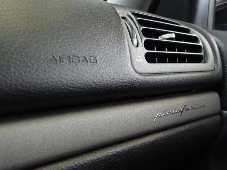 Imagen 8/32 de Peugeot 406 Coupé 2.0 16V (2000)