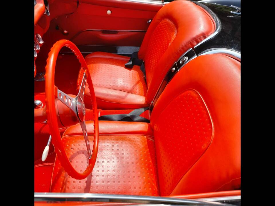 Bild 13/19 von Chevrolet Corvette (1956)