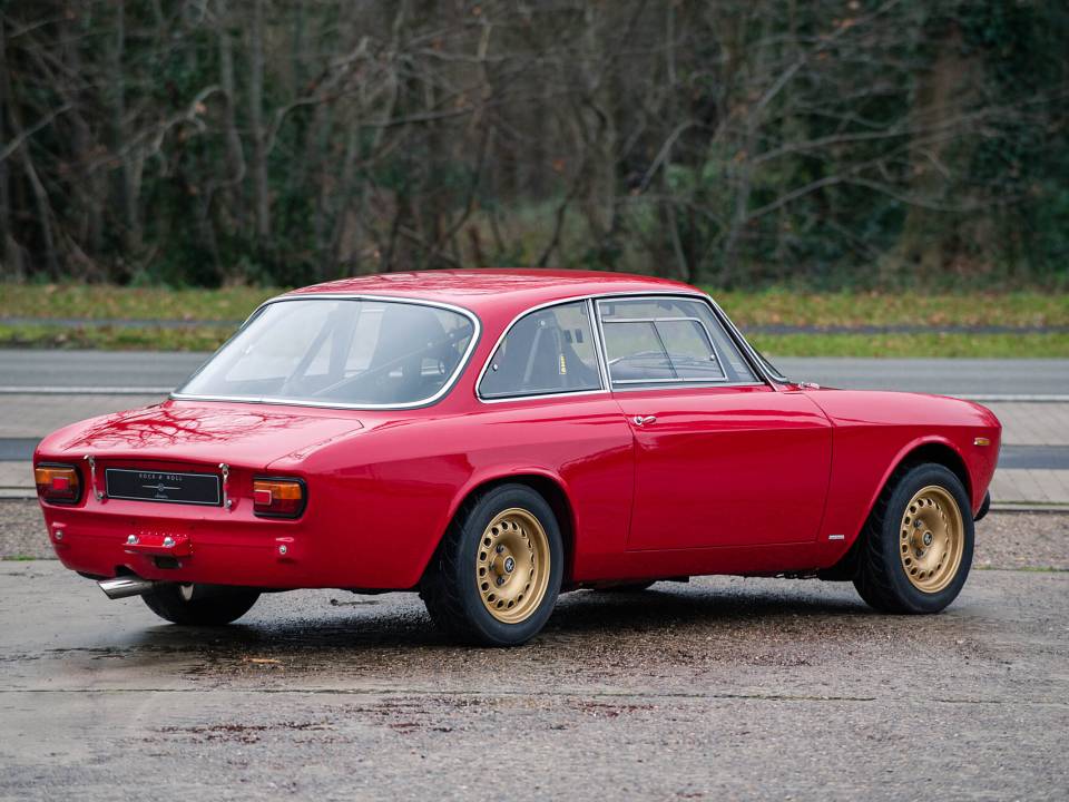 Bild 6/50 von Alfa Romeo Giulia 1600 Sprint GT (1966)
