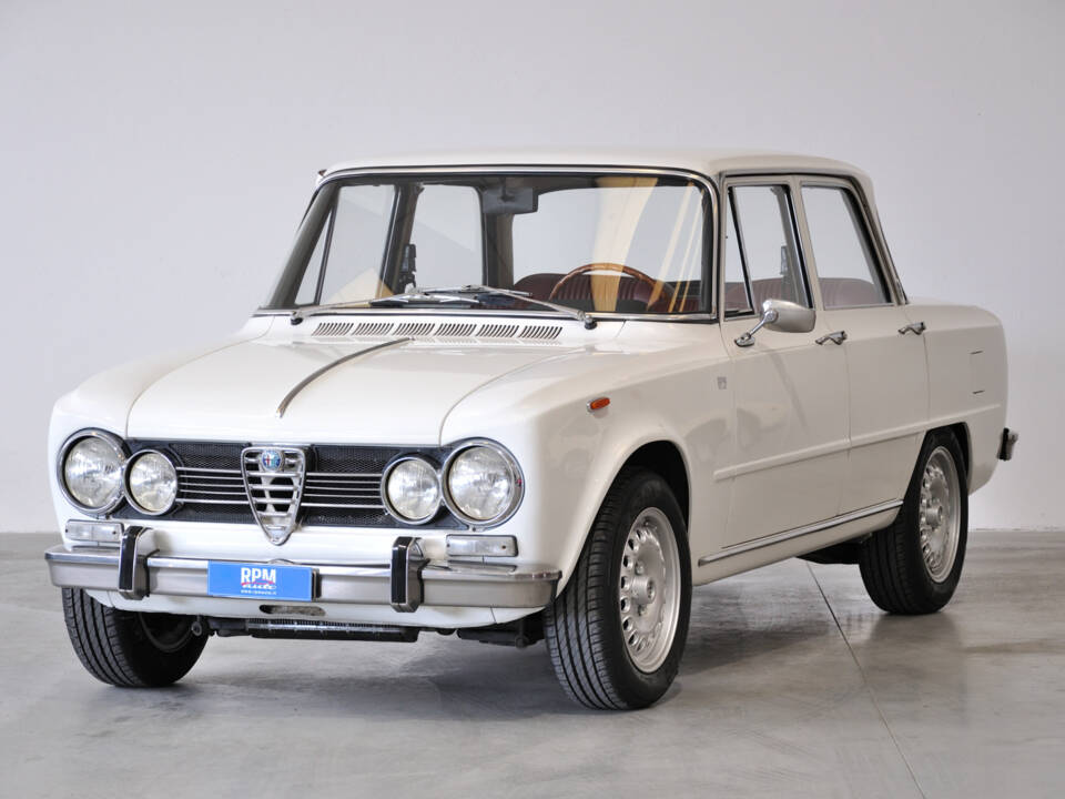 Image 51/63 of Alfa Romeo Giulia 1600 Super Biscione (1969)