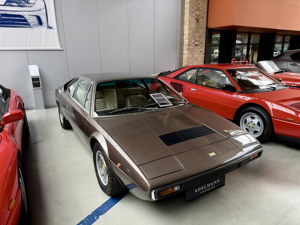 Bild 2/21 von Ferrari Dino 308 GT4 (1975)