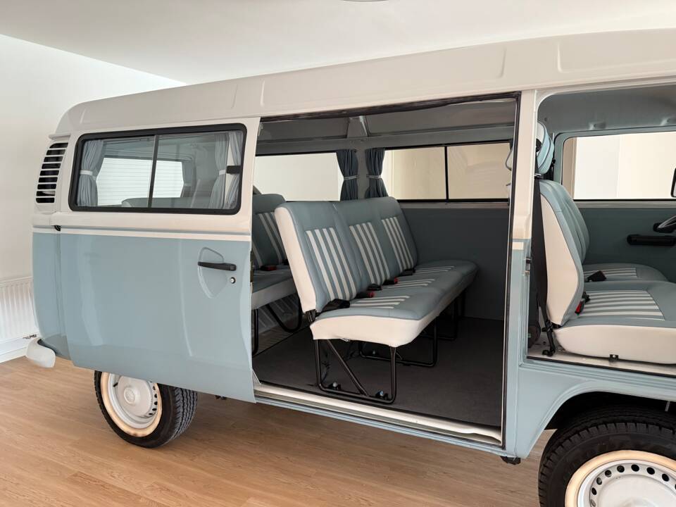 Bild 12/14 von Volkswagen T2c Kombi &quot;Last Edition&quot; (2013)