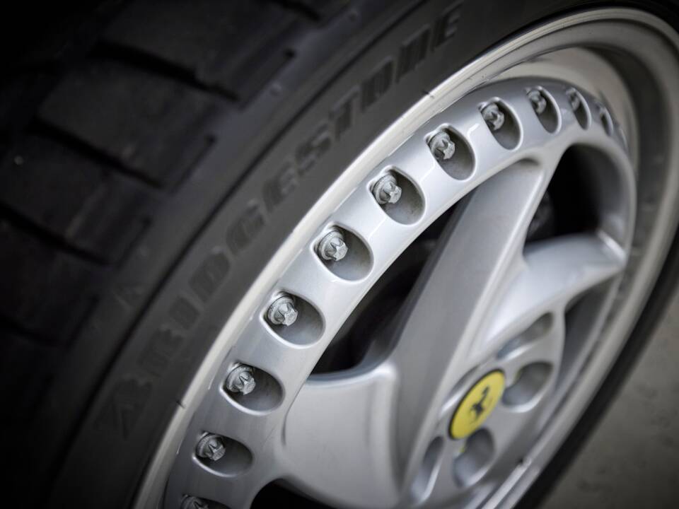 Bild 35/100 von Ferrari F 512 M (1995)