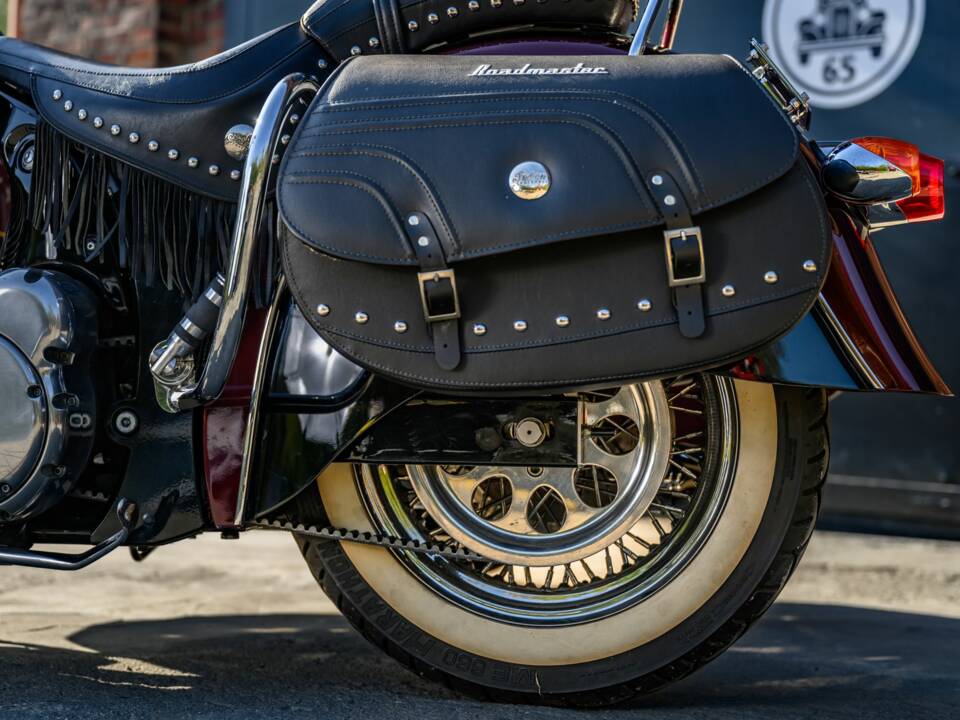 Image 6/8 of Indian Chief Roadmaster (2002)