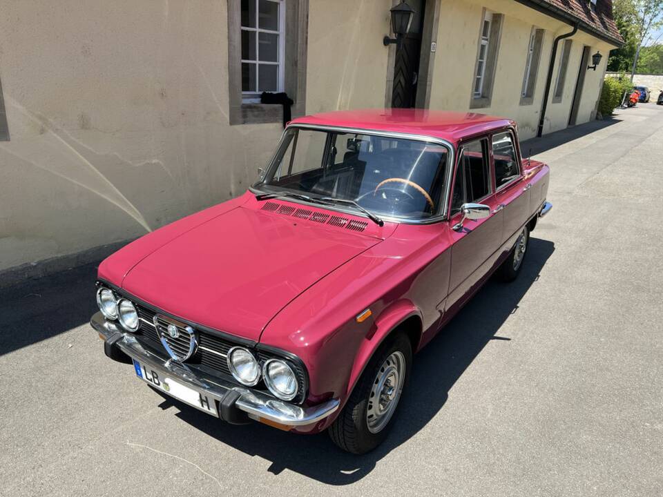 Immagine 1/8 di Alfa Romeo Giulia Nuova Super 1300 (1975)