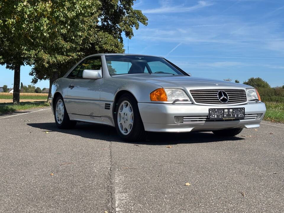 Image 8/8 de Mercedes-Benz 500 SL (1992)