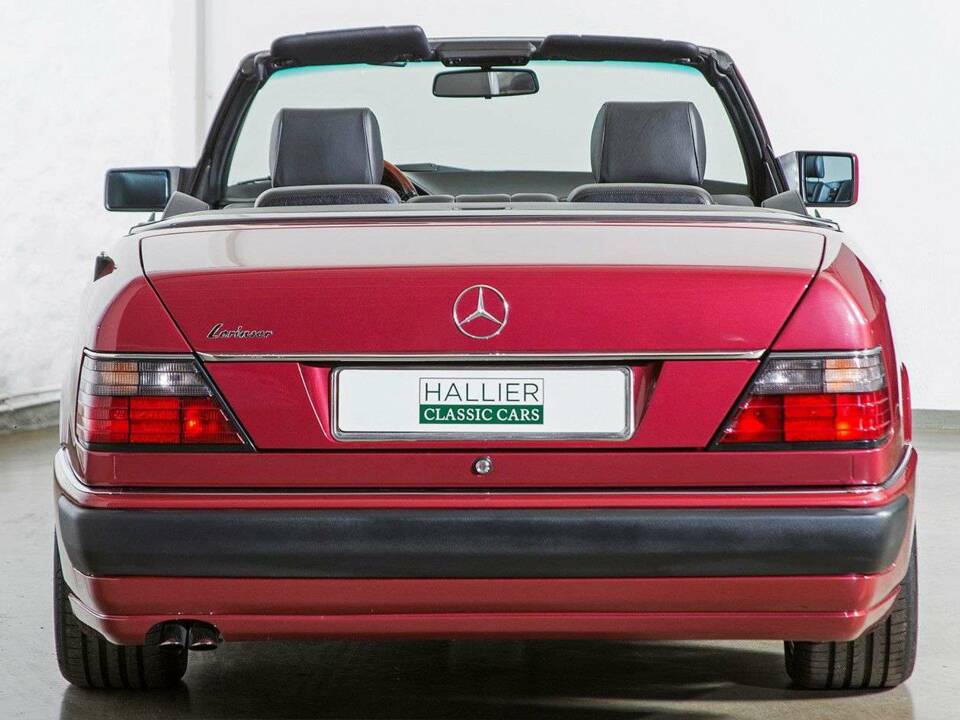 Bild 13/31 von Mercedes-Benz E 320 (1993)