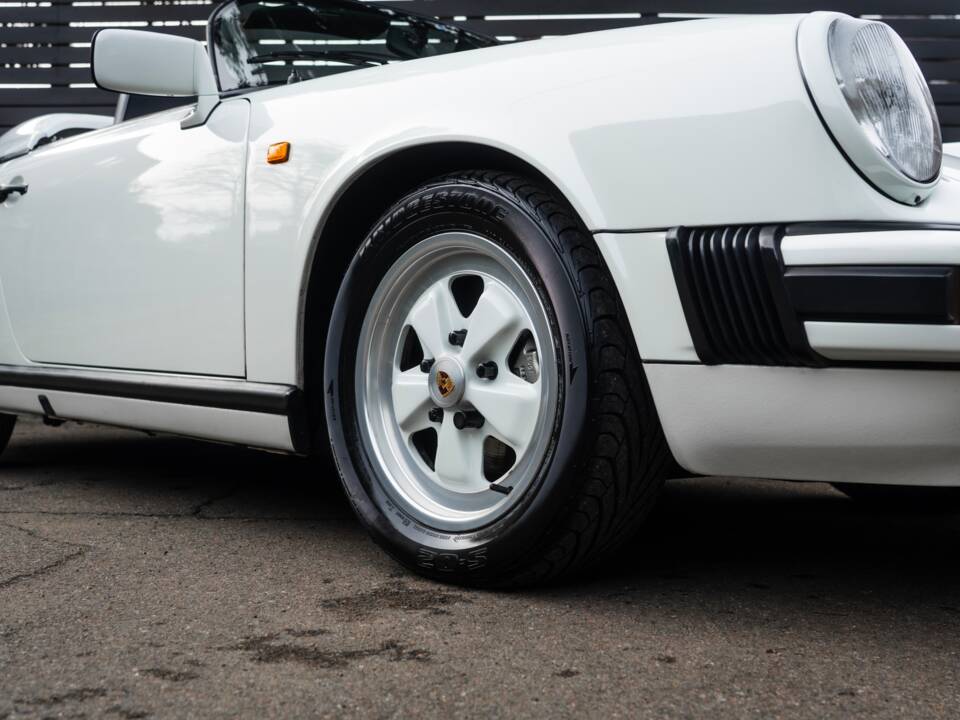 Bild 38/48 von Porsche 911 Speedster 3.2 (1989)