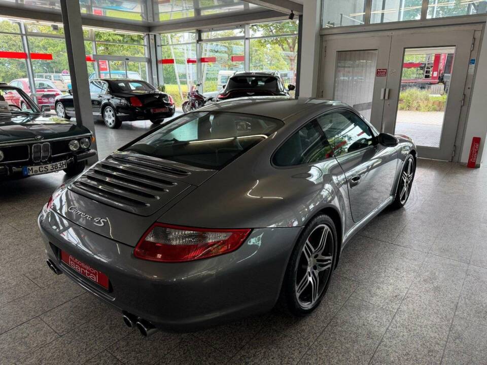 Bild 26/27 von Porsche 911 Carrera 4S (2007)