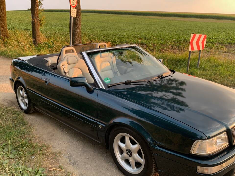 Bild 76/88 von Audi Cabriolet 2.6 (1995)