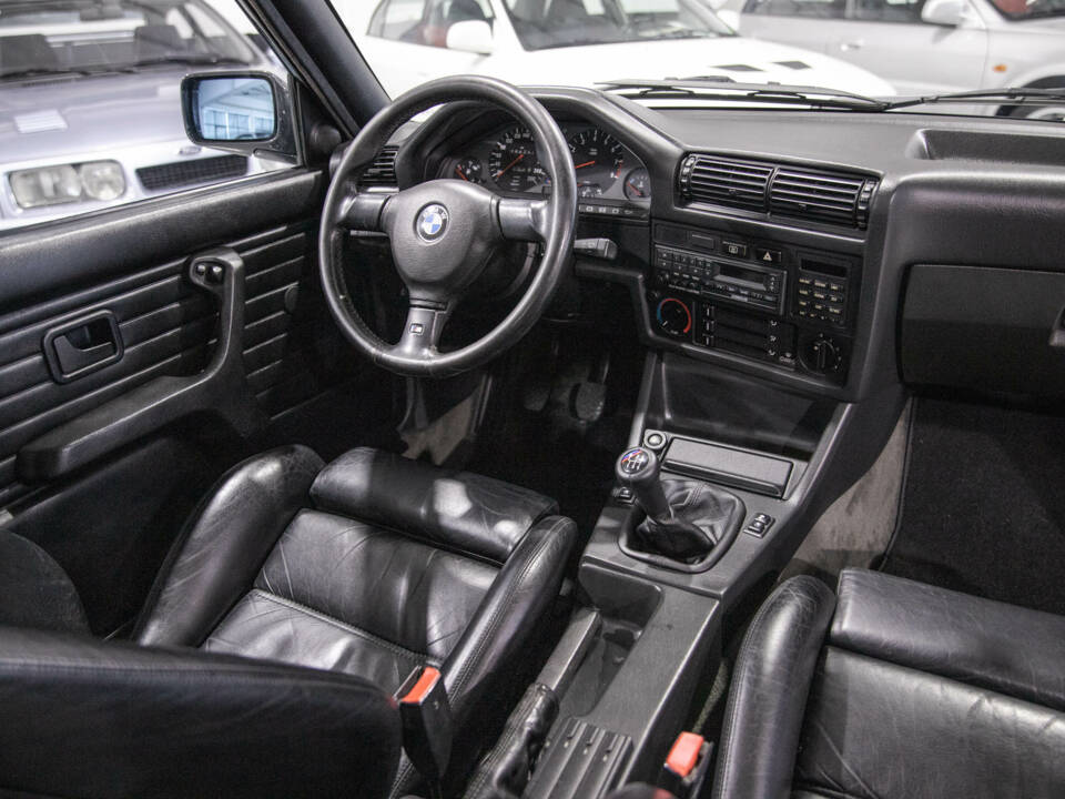 Image 24/37 de BMW M3 (1987)