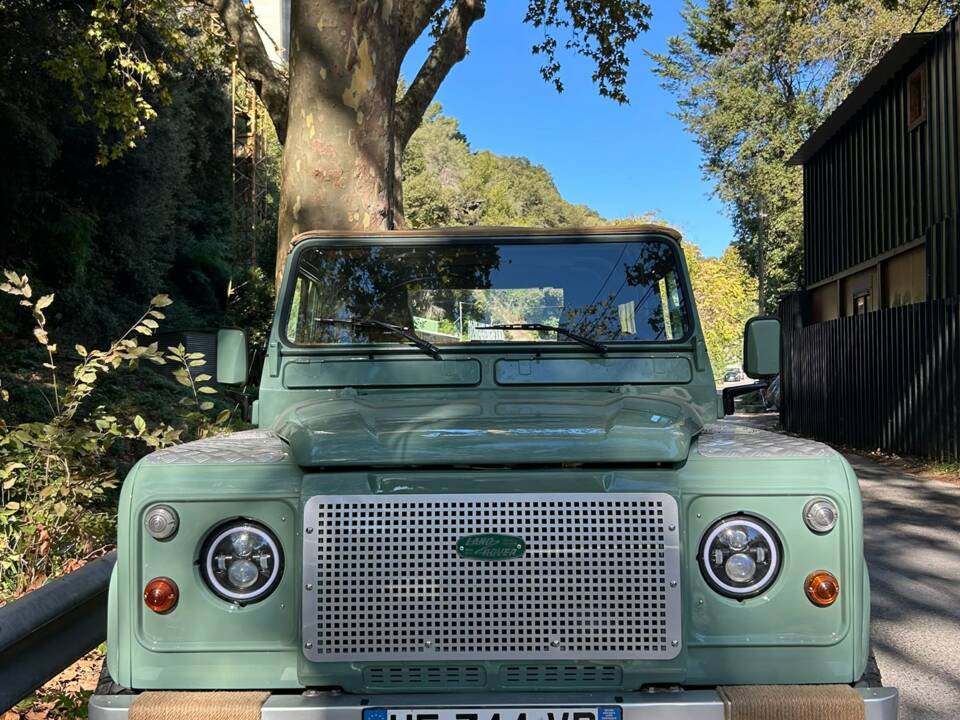 Image 71/72 of Land Rover 90 (1987)