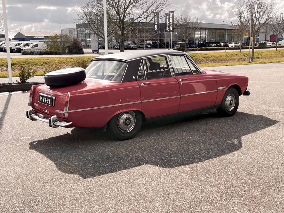 Image 7/53 de Rover 3500 S (1975)