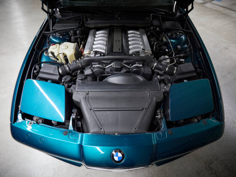 Image 61/81 de BMW 850i (1991)